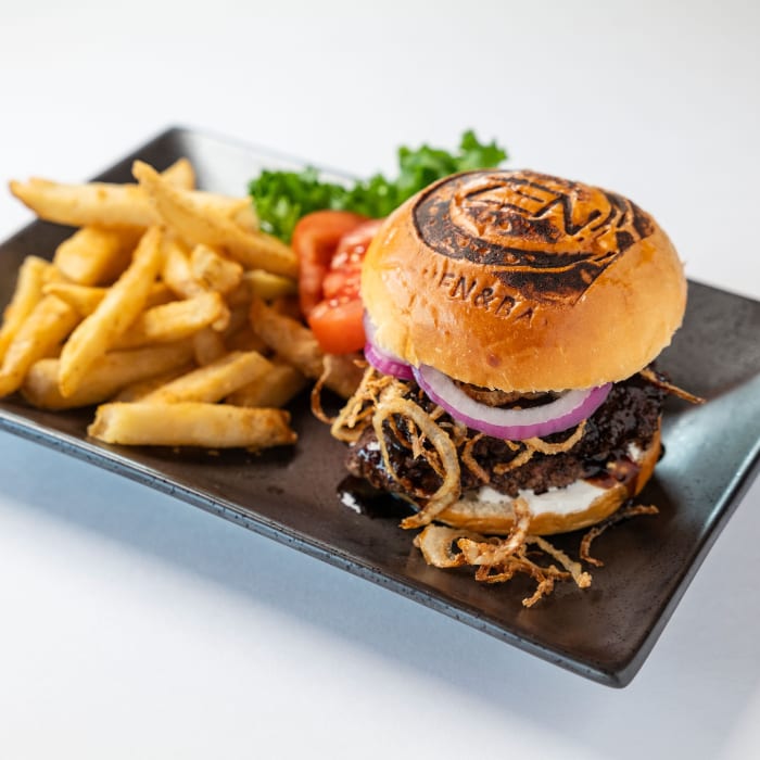 Dai Lo Smash Burger.