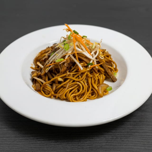 Lo Mein (China).