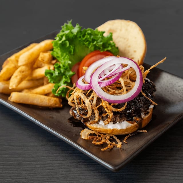 Dai Lo Smash Burger*.